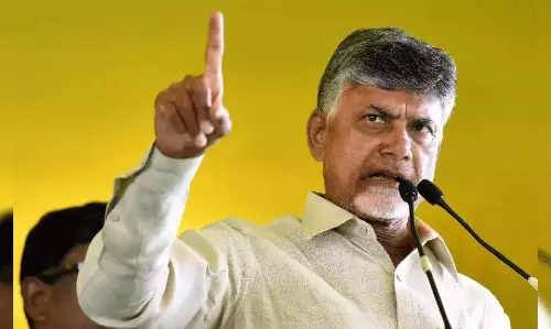 బాబు మళ్ళీ కేంద్రంలో చక్రం తిప్పబోతున్నారా ?