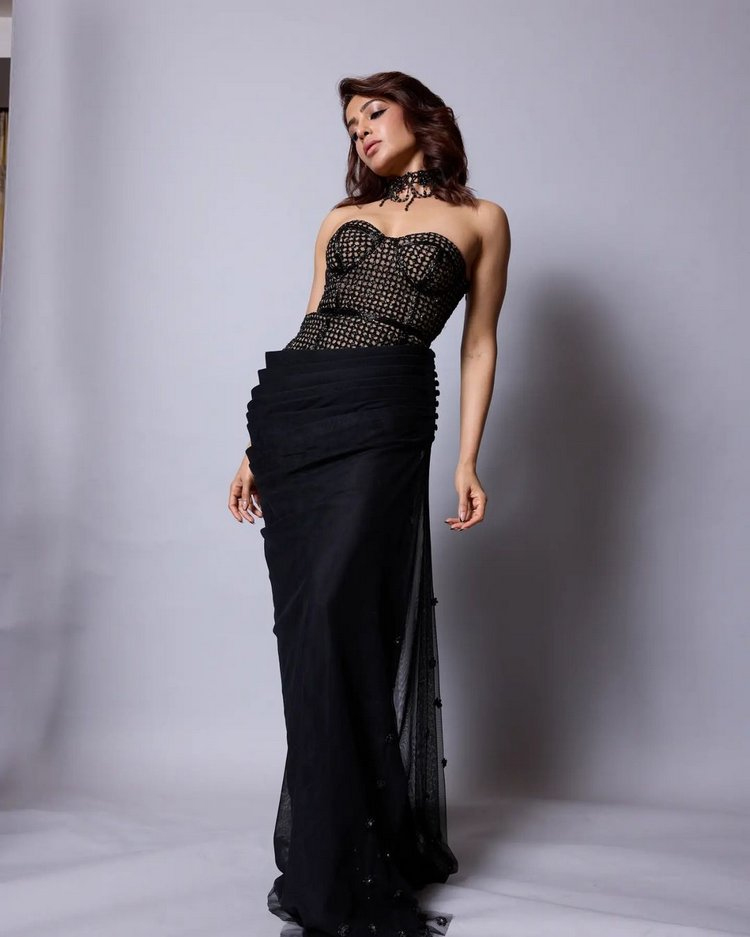 Samantha Smiles In Style Samantha Smiles In Style