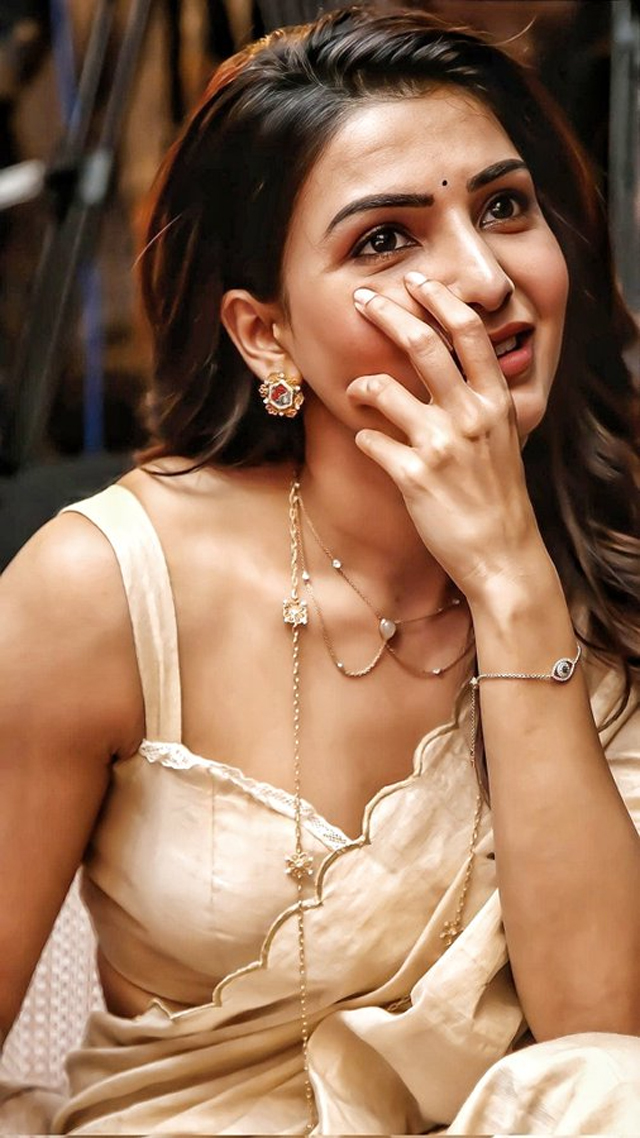 Samantha Smiles In Style Samantha Smiles In Style