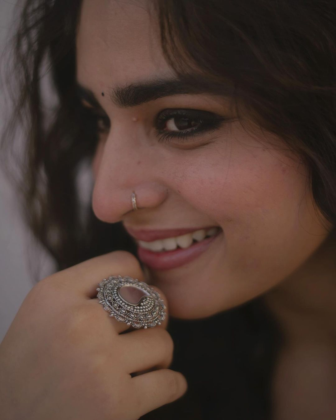 Ayesha Khan Looks Elegant in White