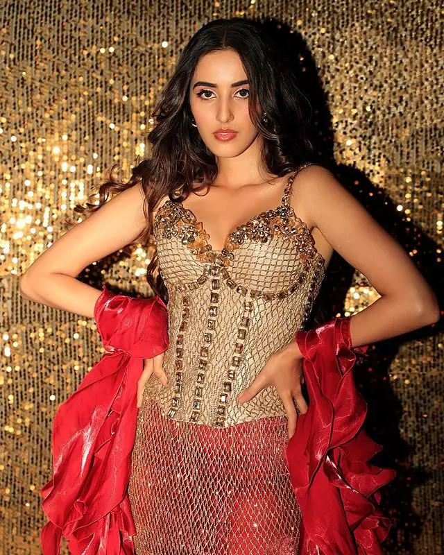 Simran Kuar Is Simply Superb