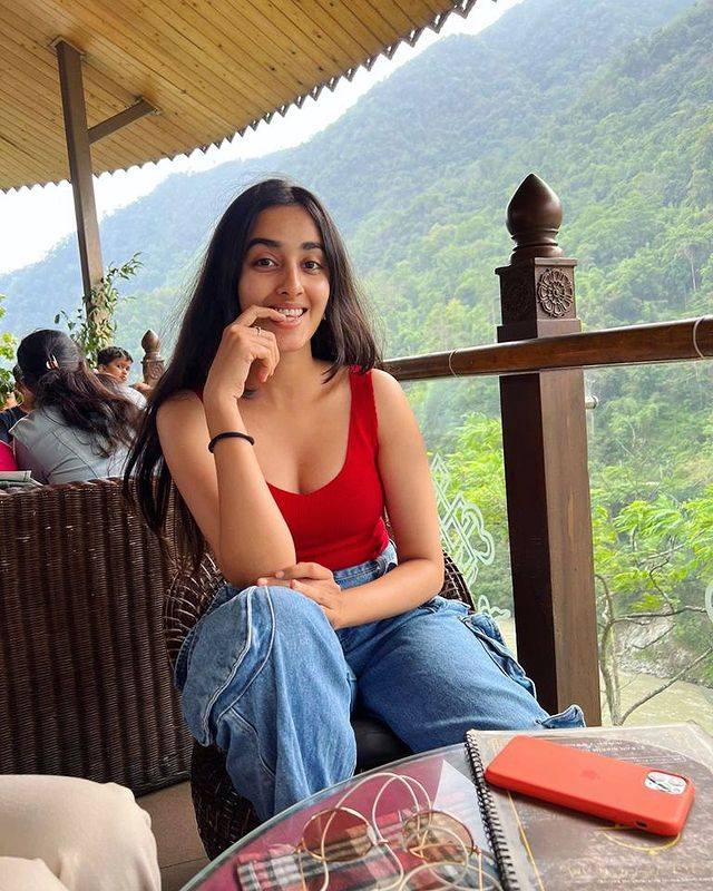 Simran Kuar Is Simply Superb