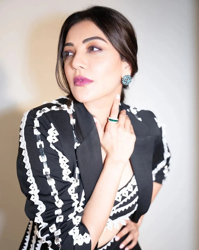 Kajal Aggarwal Stuns in Elegant Black Ensemble Kajal Aggarwal Stuns in Elegant Black Ensemble