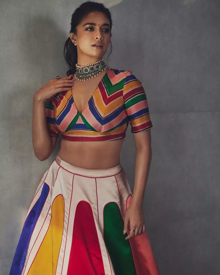 Keerthy Suresh Stuns in Latest Photoshoot!