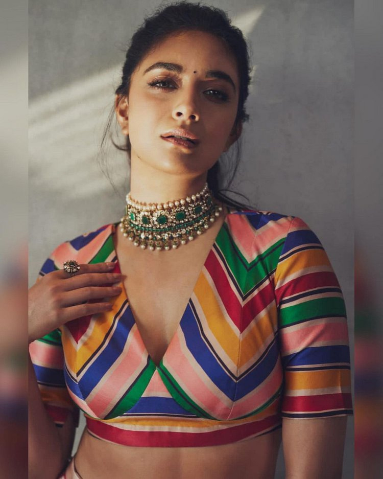 Keerthy Suresh Stuns in Latest Photoshoot!