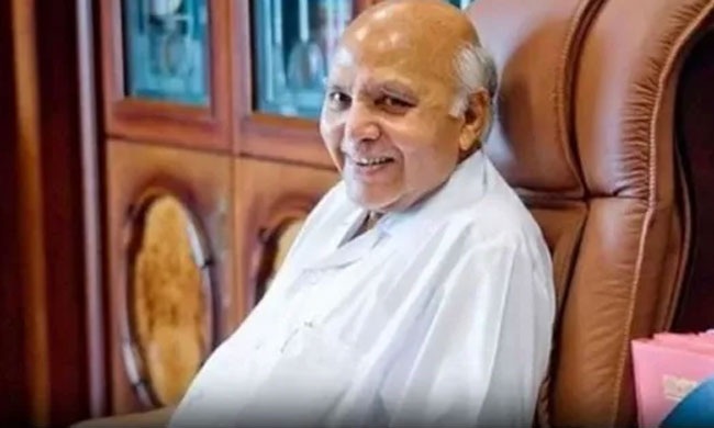 Emami Rajesh Jio రామోజీ.. వెళ్లిపోయారా? శోకంతో తెలుగుజాతి గుండెబద్ధలు | Eenadu Ramoji ...