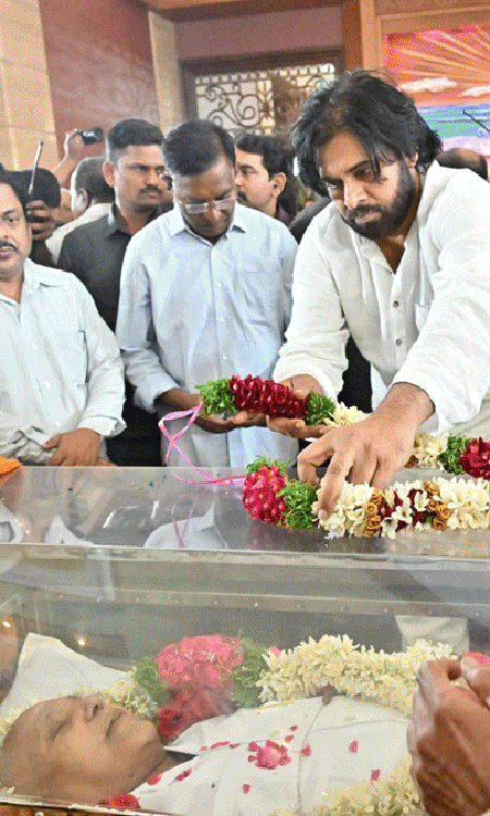 Celebrities Pay Last Respects To Ramoji Rao Garu