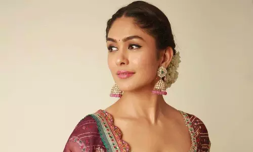 యువరాణిలా మృణాల్.. ఎందరి మనసులు దోచిందో!