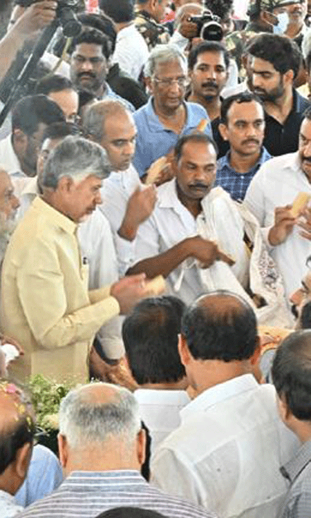 Last rites of Ramoji Rao Garu held in Hyderabad