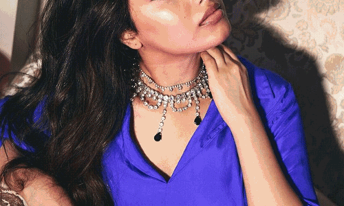 Priyanka Mohan Glows In True-Blue!