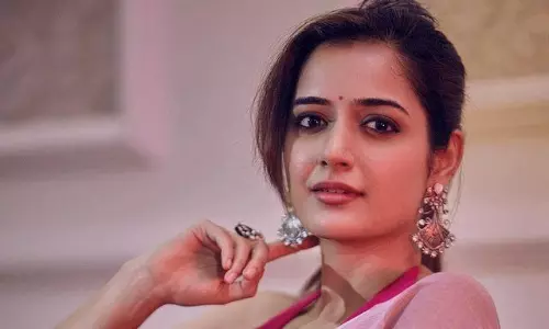 శారీలో ఆషిక మాయ