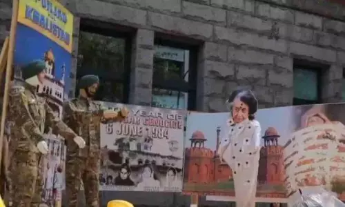 కెనడాలో వెలిసిన ఇందిరాగాంధీ హత్య పోస్టర్లు !