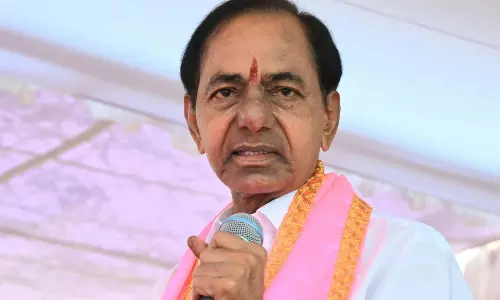 కేసీఆర్ కు కరెంట్ షాక్.. ఒప్పందాలపై కమిషన్ తాజా నోటీసు కేసీఆర్ కు కరెంట్ షాక్.. ఒప్పందాలపై కమిషన్ తాజా నోటీసు