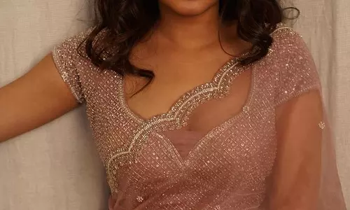 Virti Vaghani Mesmerizes With Her Beauty