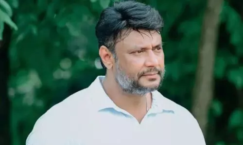 ఆమెకు అస‌భ్యక‌ర‌ మెసేజ్‌లు.. హీరో అభిమాని హ‌త్య వెన‌క‌!?