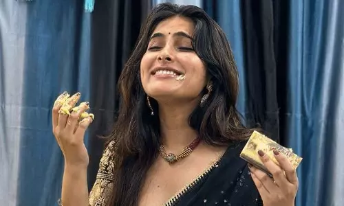 పిక్ టాక్ : ఆ తిండి ఏంటి అమ్మడు?