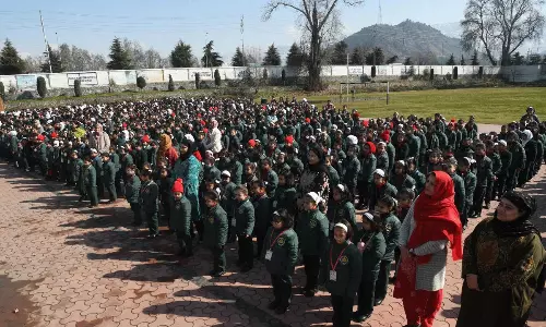 జమ్ముకశ్మీర్ లో జాతీయ గీతాన్ని ఆలపించాల్సిందే