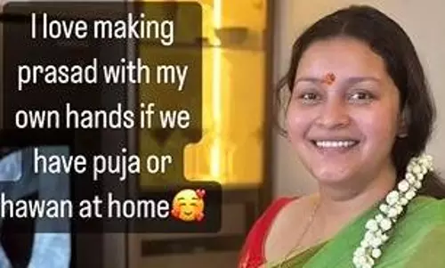 పట్టుచీరలో రేణు దేశాయ్.. స్పెషల్ ఏంటంటే?