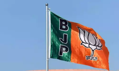 అన్ని వయసులో ఓటర్లలో బీజేపీకి డౌన్ ఫాల్ !