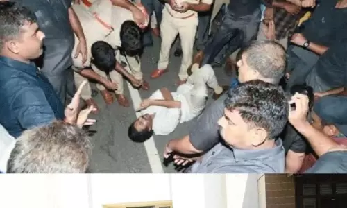 పవన్ ఫ్యాన్స్ కి గూస్ బంప్స్... పిక్ వైరల్!