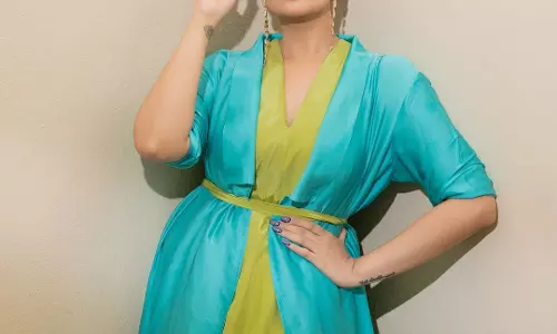 Sreemukhi Stuns in Turquoise Outfit