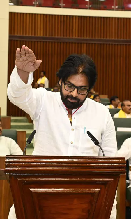 Konidela Pawan Kalyan Anu Nenu: Takes Oath In Assembly!