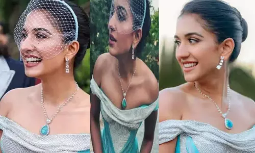 అంబానీ కోడ‌లు నీలి రంగు నెక్లెస్ ఖ‌రీదు?