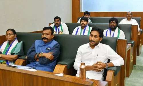 వైసీపీ ఎమ్మెల్యేలు వేడుకుంటేనే జగన్‌ కు చాన్స్‌!
