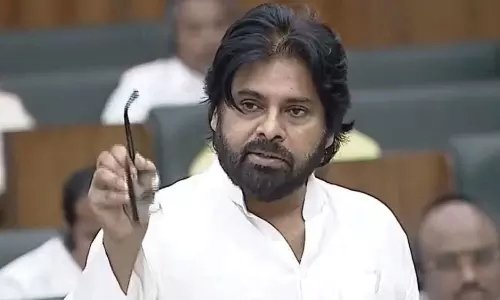 అయ్యన్నపై పవన్  ఆసక్తికర వ్యాఖ్యలు... సభలో నవ్వులే నవ్వులు!