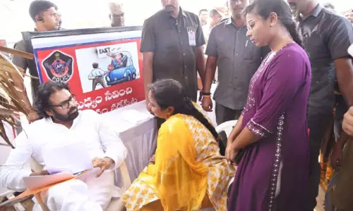 పవన్ కళ్యాణ్...అసలైన ప్రజా సేవకుడిగా !