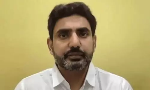 జిల్లాకో వైసీపీ ప్యాలెస్‌.. ఏకేసిన మంత్రి లోకేష్‌!