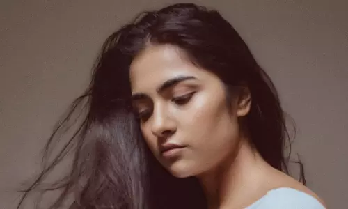 టీచర్ అవ్వాల్సిన ఈ బ్యూటీ హీరోయిన్ గా సెటిల్ అయిపోయింది..