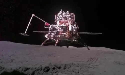 చైనా నయా చరిత్ర.. చందమామ ఆవలి మట్టి భూమ్మీదకు