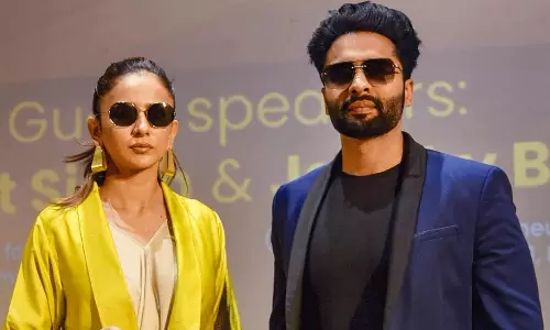 రకుల్ ఫ్యామిలీకి రూ.250 కోట్ల అప్పులా..?