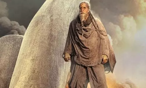 ప్రభాస్ ను డామినేట్ చేసేలా ఆ క్యారెక్టర్..