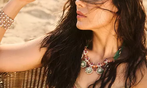 Mrunal Oozes Confidence As Covergirl!