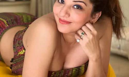 Monalisa Dons a perfectly teasing outfit