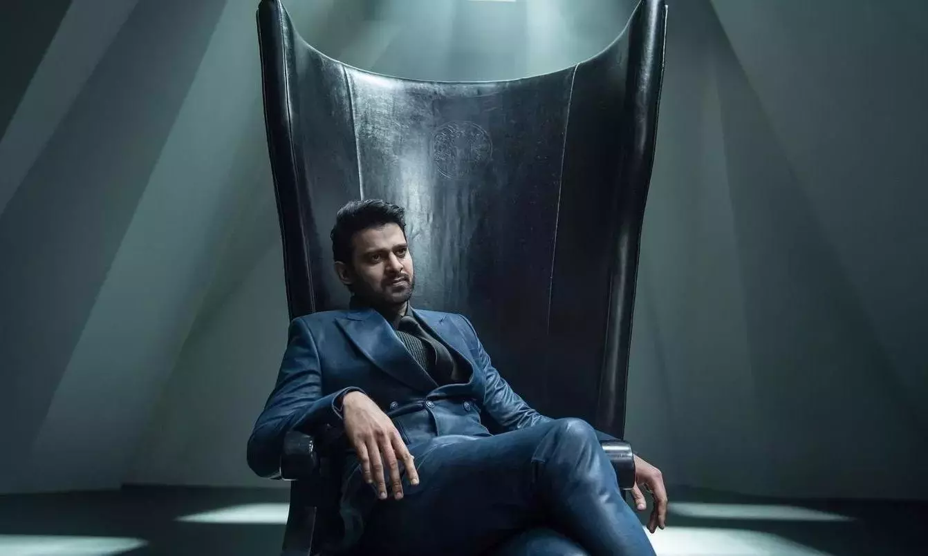 ప్రస్తుతానికి  మెగా చైర్  ప్రభాస్ కి ఇచ్చేయచ్చు!