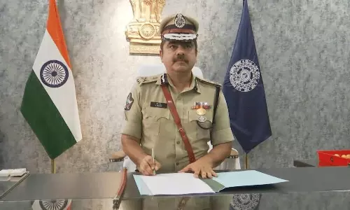 విశాఖ సీపీ: హానీమూన్ కు వెళ్లిన ప్లేస్ కు పోలీస్ బాస్!