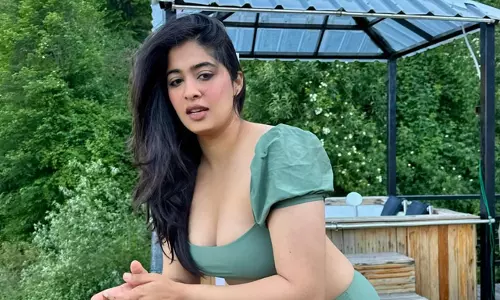 Nikita Sharmas Solid Look During Vacation