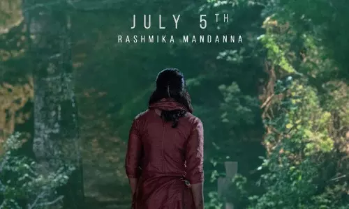 కుబేర వైరల్ లుక్.. రష్మిక ప్రయాణం ఎక్కడికి?