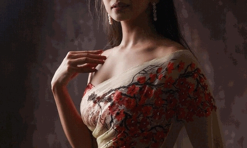 Saanve Meghanas Elegance Draped in Floral Fantasy