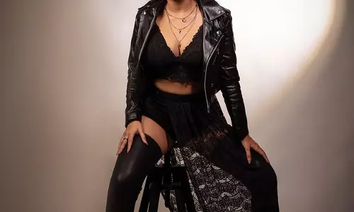 Rashi Singhs Midnight Elegance