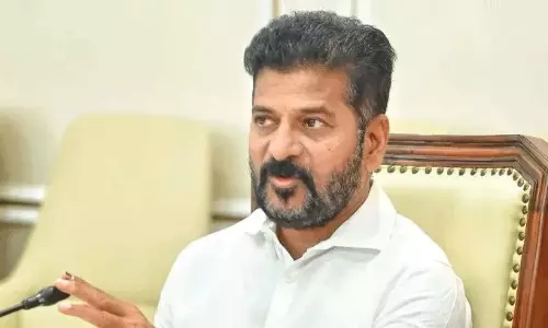 గురుశిష్యుల పదం బ్యాన్.. రేవంత్ అండ్ కో సీరియస్