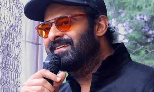 ప్రభాస్ తో 1000 కోట్లు.. మరో రెండు గ్యారెంటీ