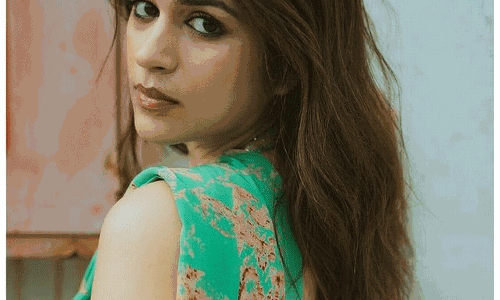 Shraddha Das Enchanting in Ethereal Elegance