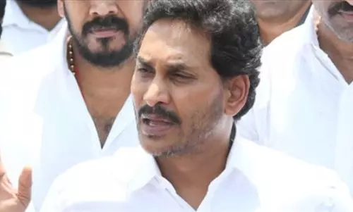 జ‌గ‌న్ త‌క్ష‌ణ క‌ర్త‌వ్యం ఇదే.. కౌంట‌ర్ ఇస్తేనే మ‌నుగ‌డ‌.. !