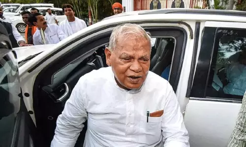 సిగ్గు విడిచేసి మాట్లాడేస్తున్నారు... వీళ్లా నాయకులు