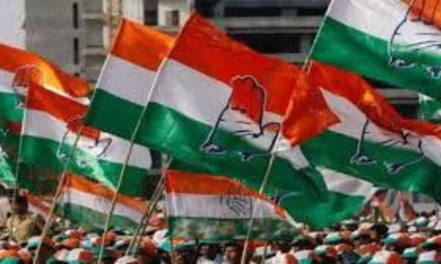 కాంగ్రెస్ ని లేపడానికి ఇద్దరు ముఖ్యమంత్రులు ?