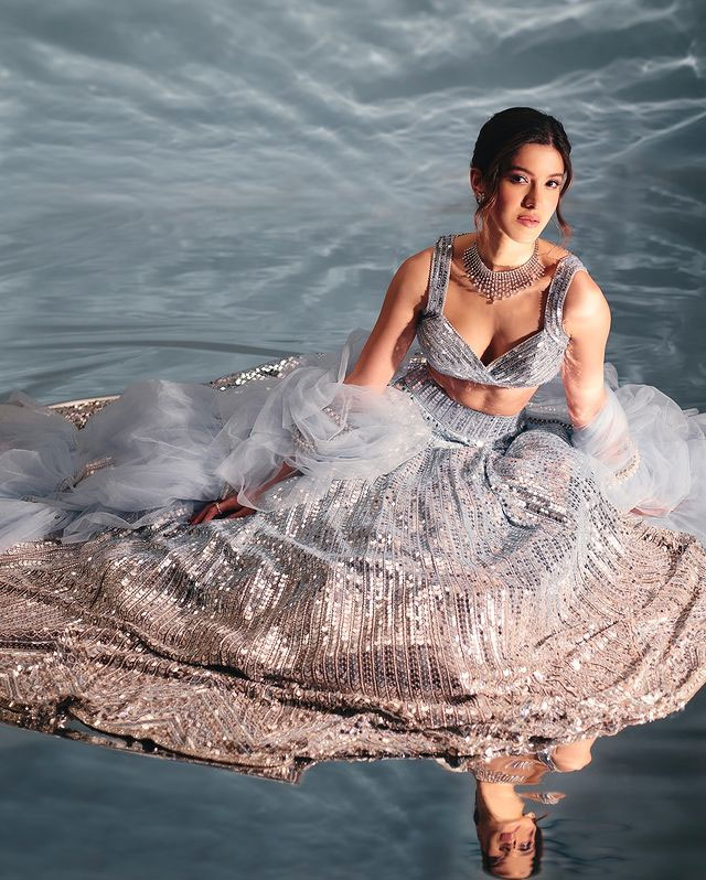 Shanaya Kapoor Dazzles at Anant Ambani and Radhika Merchants Sangeet Shanaya Kapoor Dazzles at Anant Ambani and Radhika Merchants Sangeet